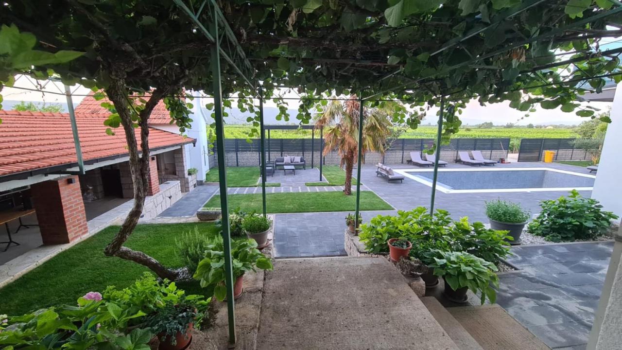 Villa Olea Zmijavci Ngoại thất bức ảnh