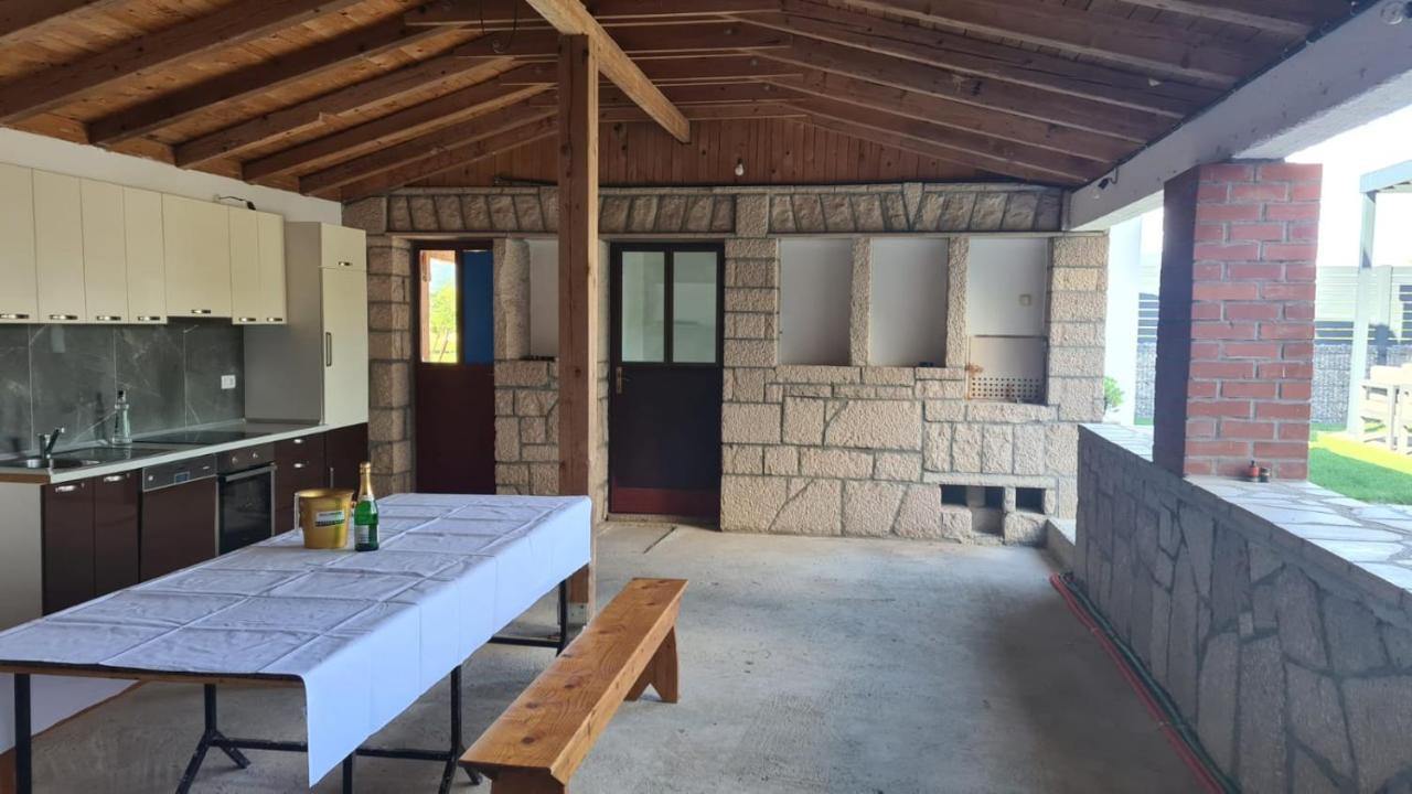 Villa Olea Zmijavci Ngoại thất bức ảnh